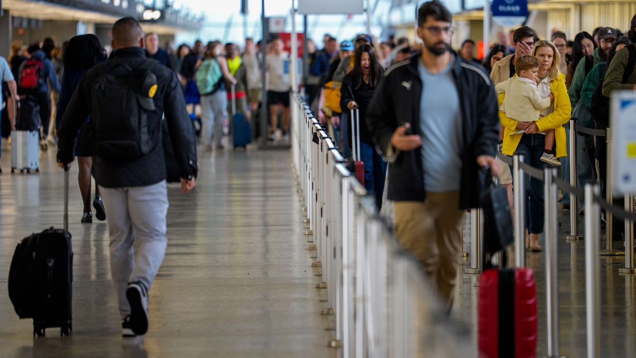 Americans Kept Flying Despite Iran War, Economic Jitters as Trump Pushed Air Travel Overhaul
