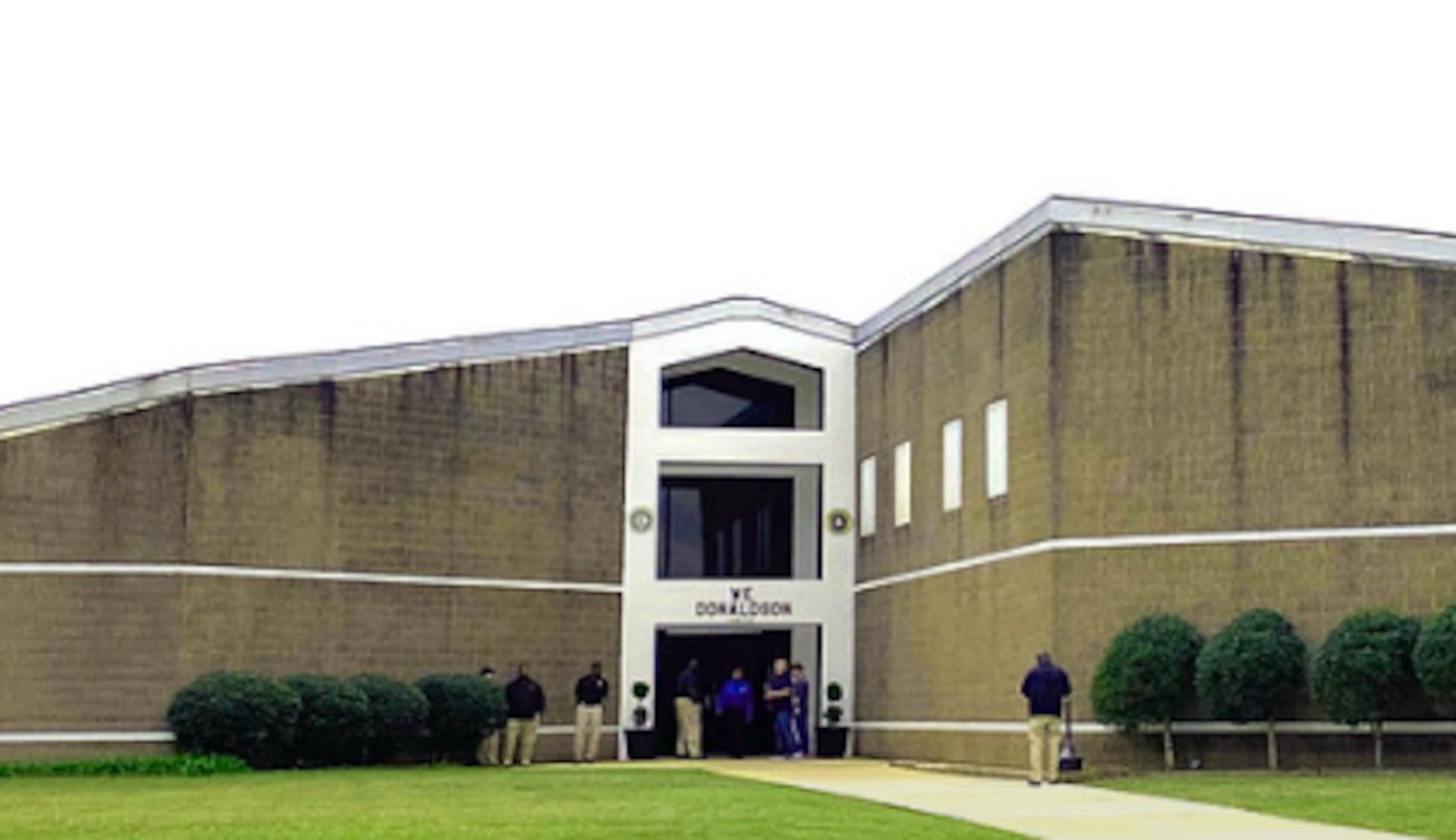 Man serving life in rape of 3-year-old girl dies in Alabama prison