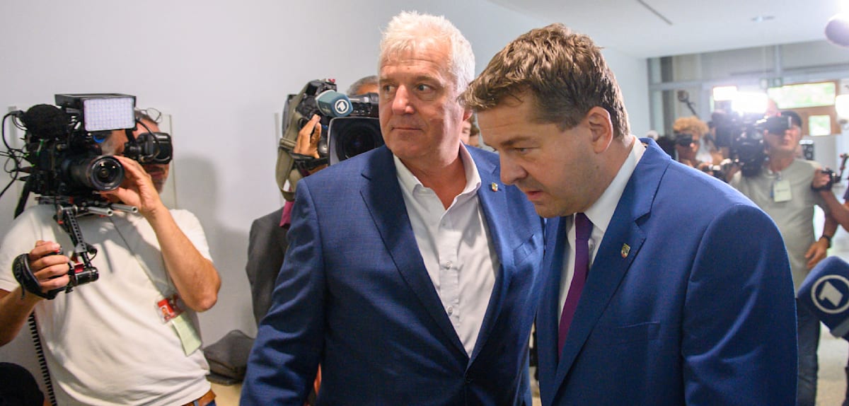 Ministerpräsident Schulze setzt sich in Kampfabstimmung als neuer CDU-Fraktionschef durch