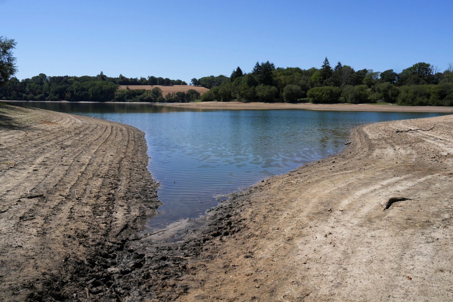The 100,000 homes at risk of water rationing this winter after drought