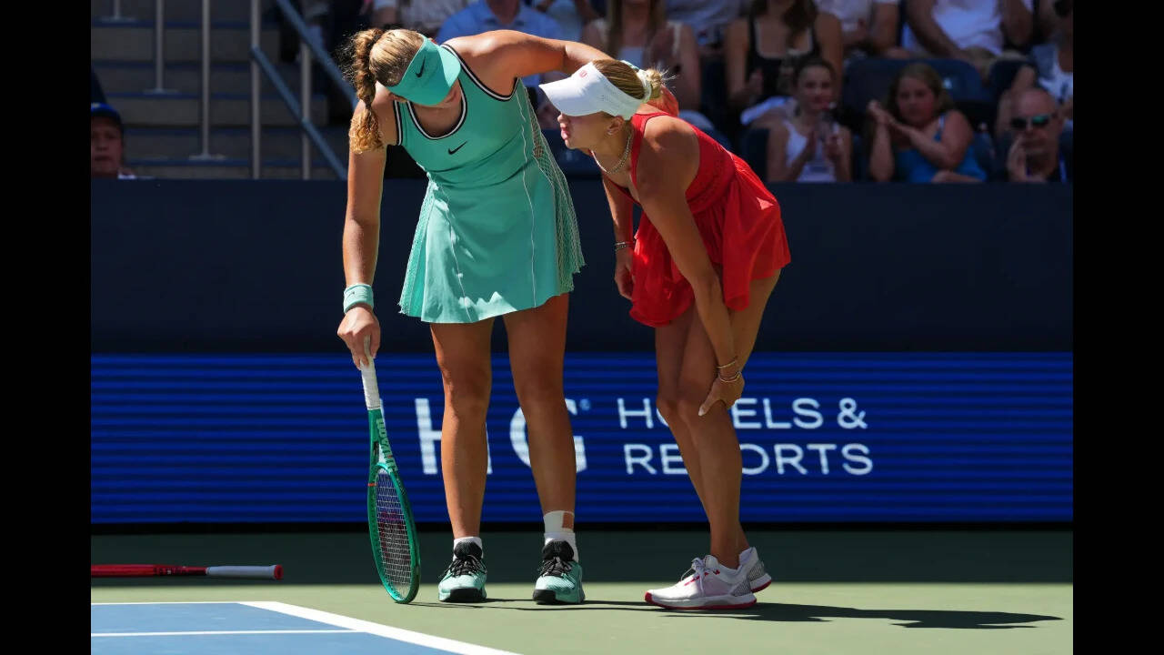 Watch: Andreeva rushes to injured Potapova’s aid in touching moment at US Open