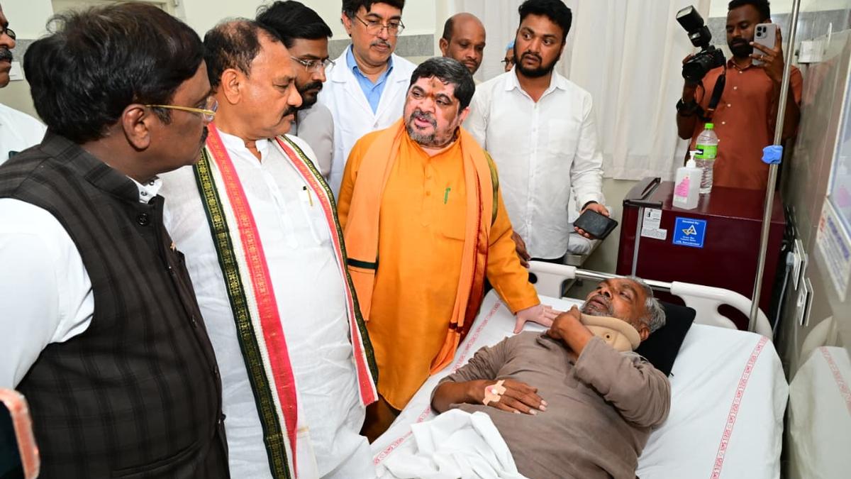 Congress protest near KCR’s farmhouse leads to clashes; KTR and Harish Rao detained