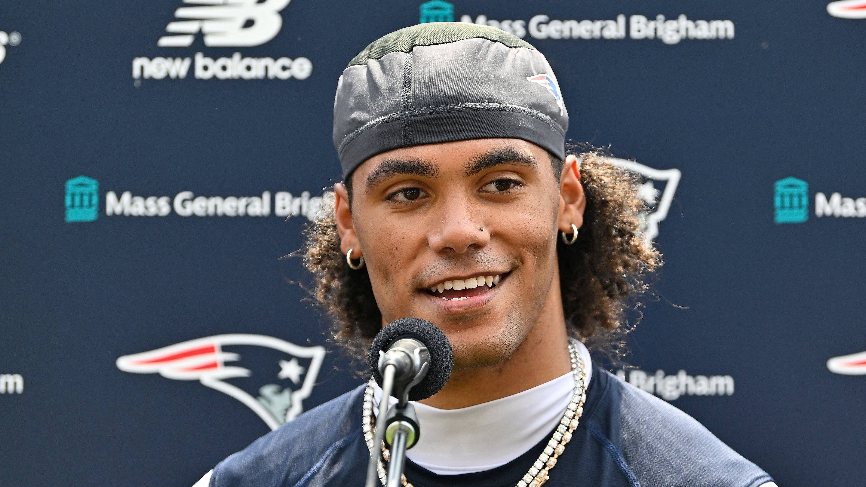 Oregon Ducks Signing Historic Contracts in NFL