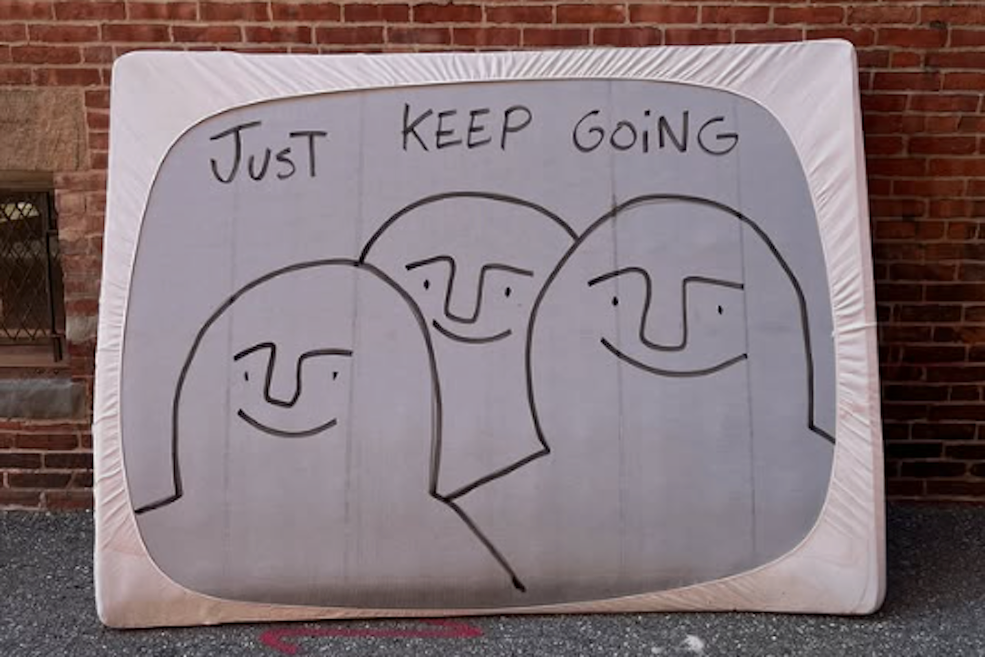 Is the ‘$1 portrait guy’ behind the mysterious Boston mattress art?