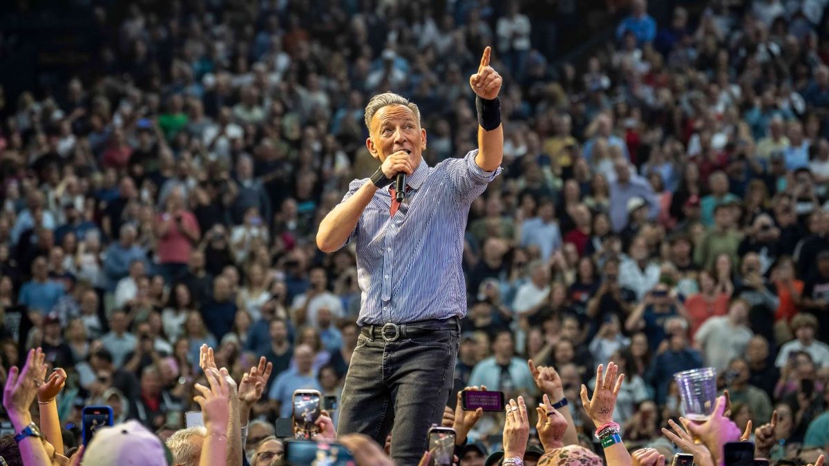 Bruce Springsteen Releasing Opening Songs on New Concert Film
