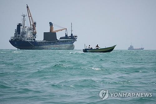 U.S. official says Strait of Hormuz 'completely open, controlled by U.S.' amid Seoul weighing deployment