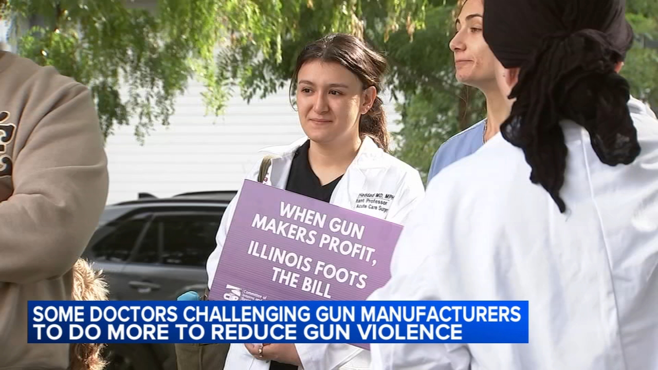 Some UChicago doctors back bill requiring firearm manufacturers to help cover gun violence costs
