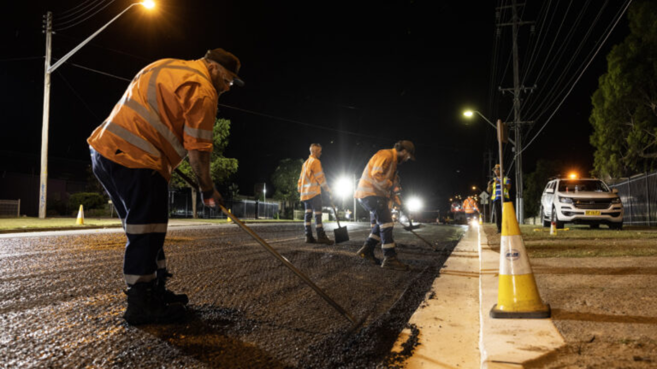 Australia paved roads with 135,000 coffee cups and 1.2 million glass bottles