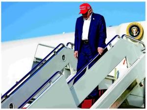Warning signs abound for Trump's Republicans