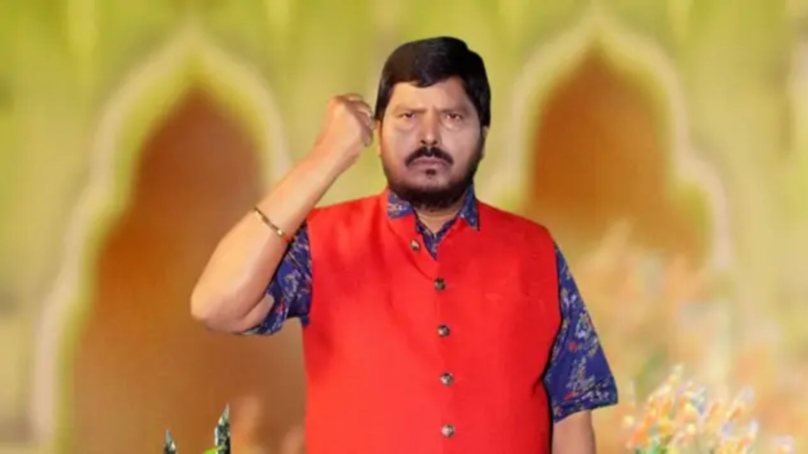 Union minister Ramdas Athawale opposes VHP ban on Muslims at garba events