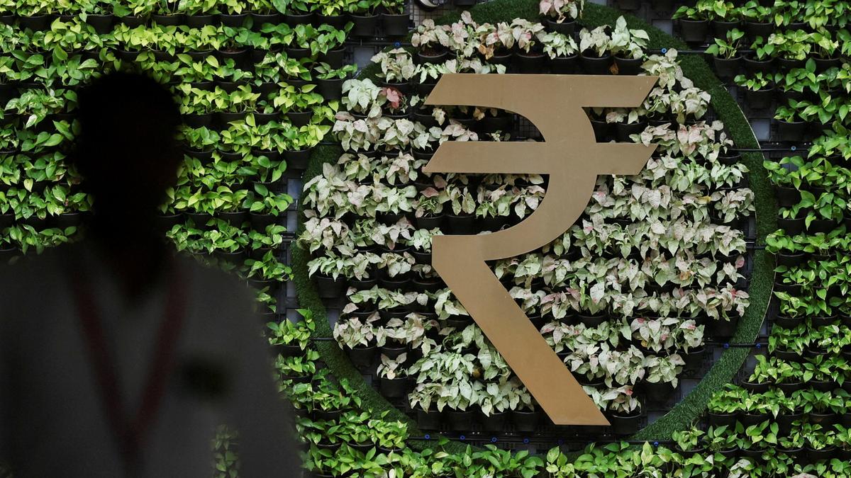 Rupee plunges 34 paise to 95.08 against dollar as crude prices surpass $100 mark