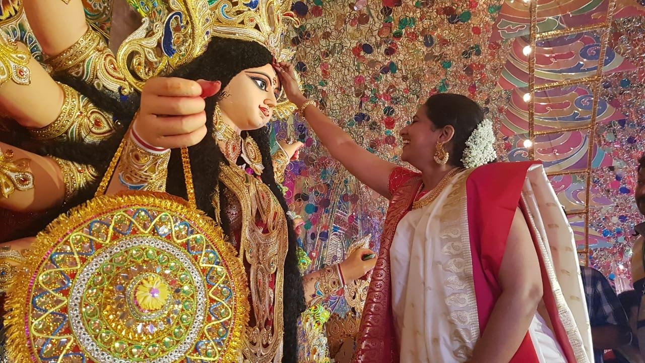Blog: Non-Veg Is Not A Treat During Durga Puja. In Bengal, It Is Bhog
