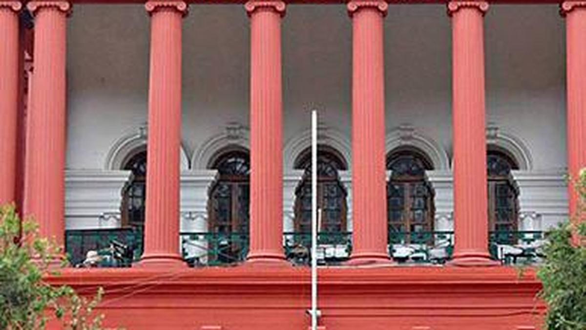 Karnataka HC refuses to quash FIR against couple accused of cheating woman of ₹1.4 crore with medical seat promise