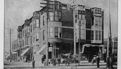 World’s Largest Collection of Serial Killer ‘Murderabilia,’ From John Wayne Gacy to H.H. Holmes, Opens in Chicago
