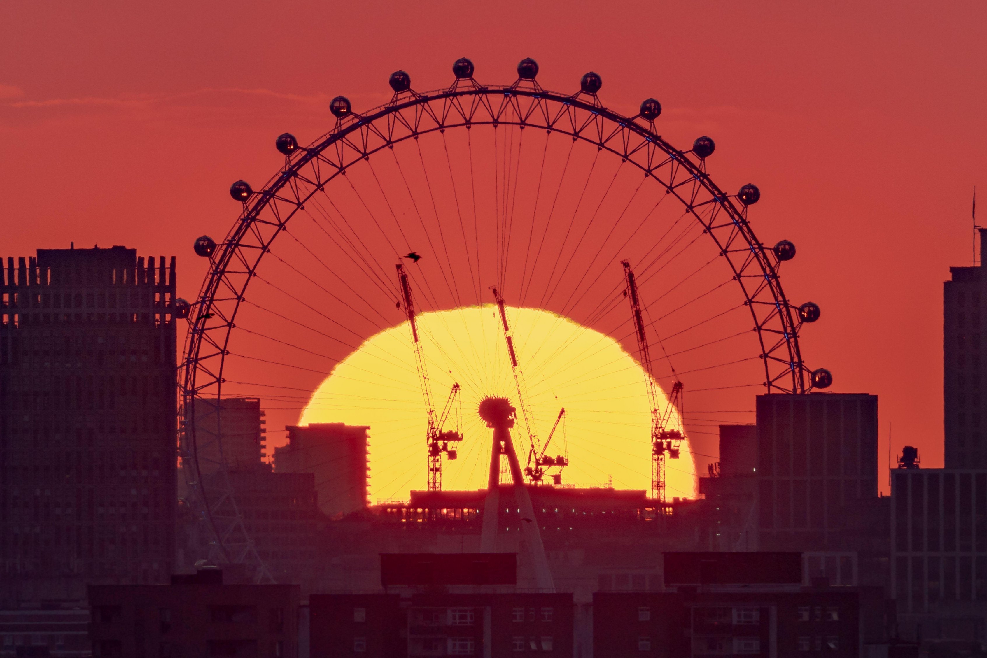 When will the sun set before 5pm? Date the clocks change and what it means for your daylight hours