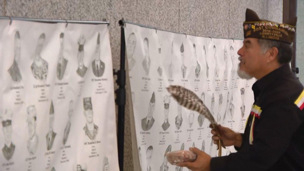 "Portrait of a Soldier" memorial honoring fallen servicemembers now on display at Daley Center