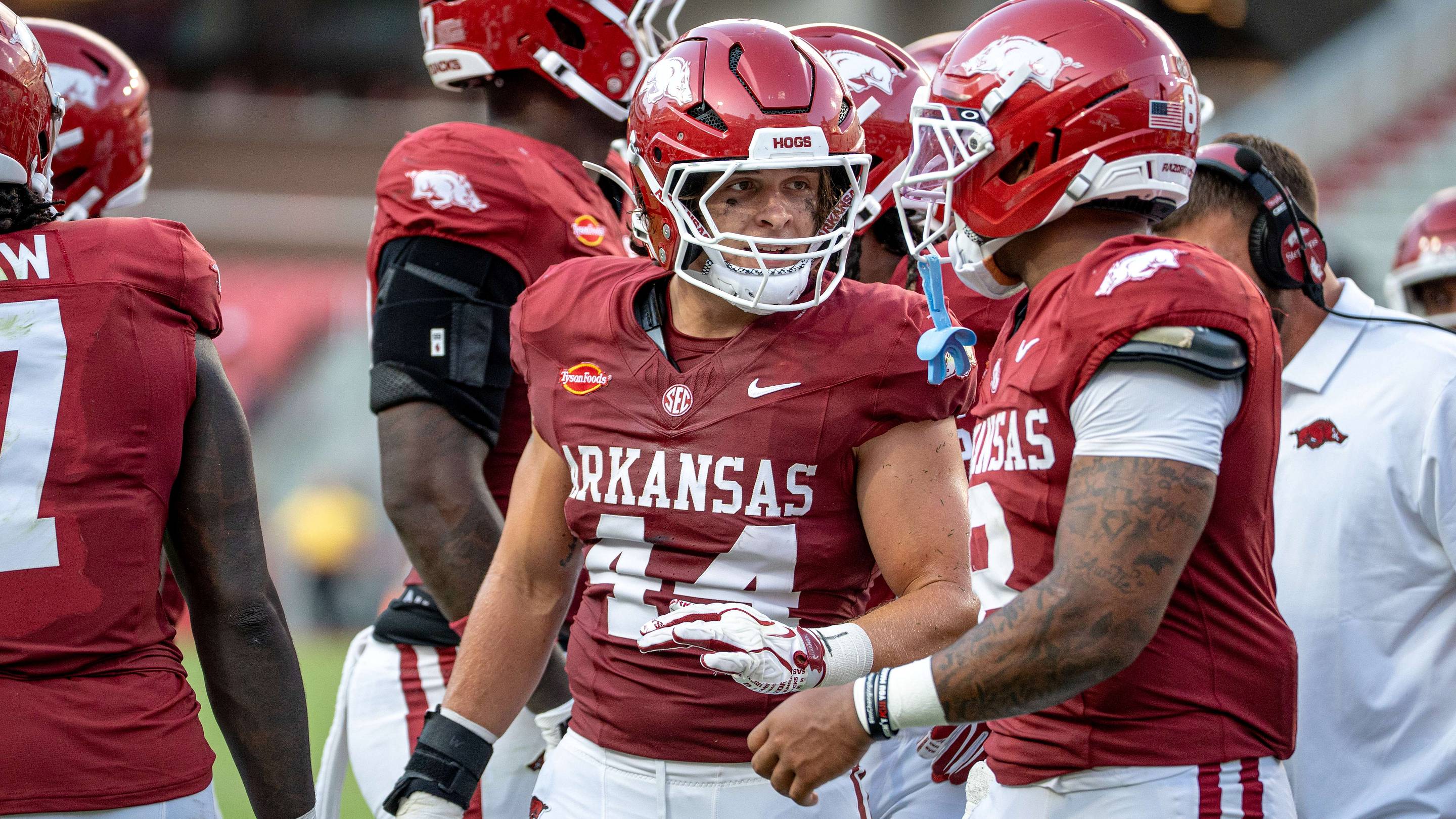 'Alpha Dog' Linebacker Ben Bogle Breaking Out For Arkansas Defense