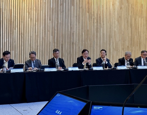 Watchdog chief highlights S. Korea's capital market reform in London