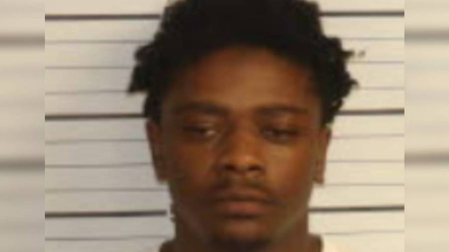 Man charged in deadly shooting outside Mexican restaurant