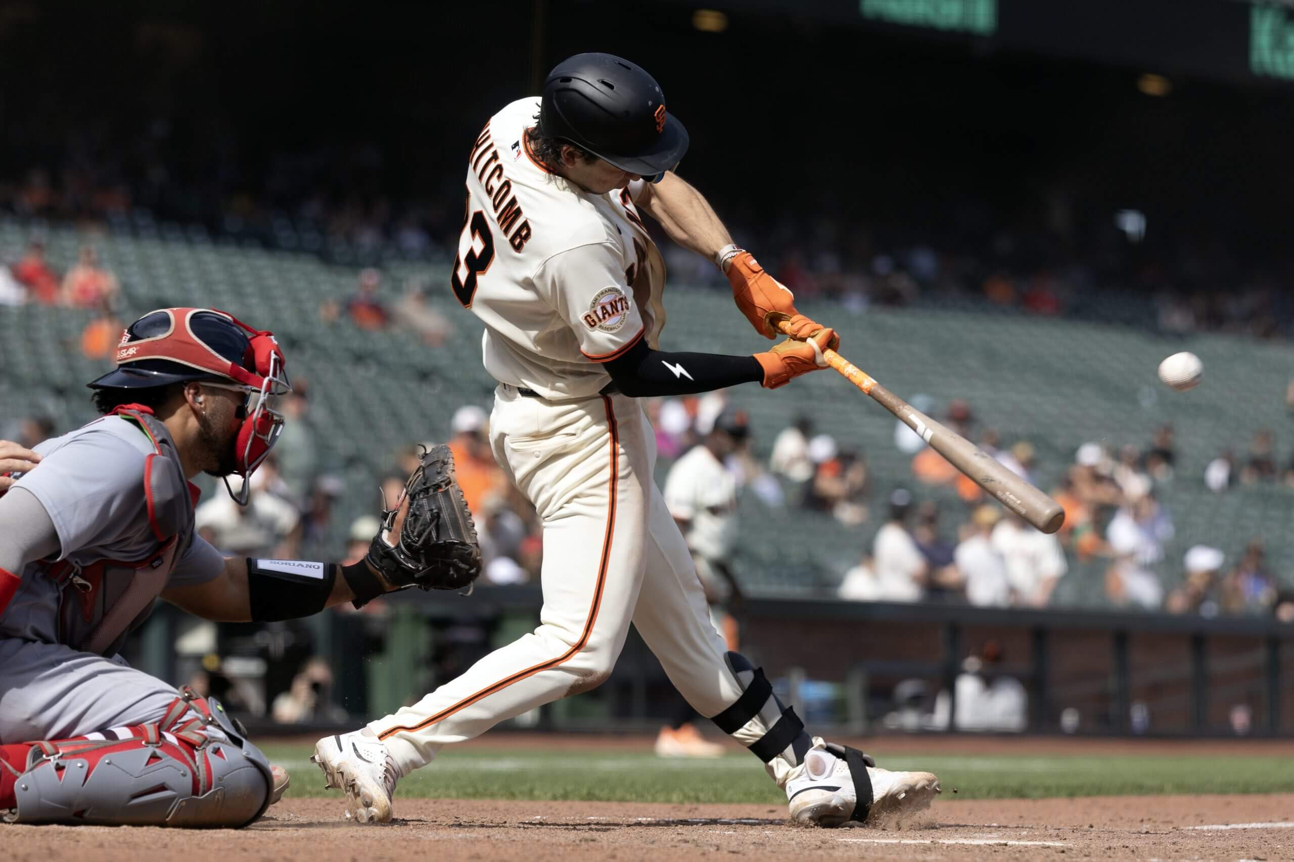 Finally! Giants stage 6-run rally against Cardinals, complete first conventional series sweep