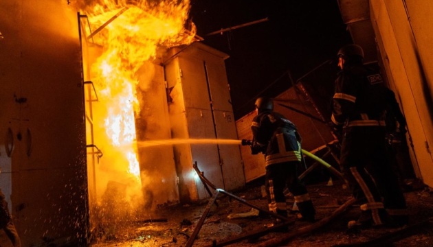 UAV debris sparks market fire in Khmelnytskyi, injuring rescue workers