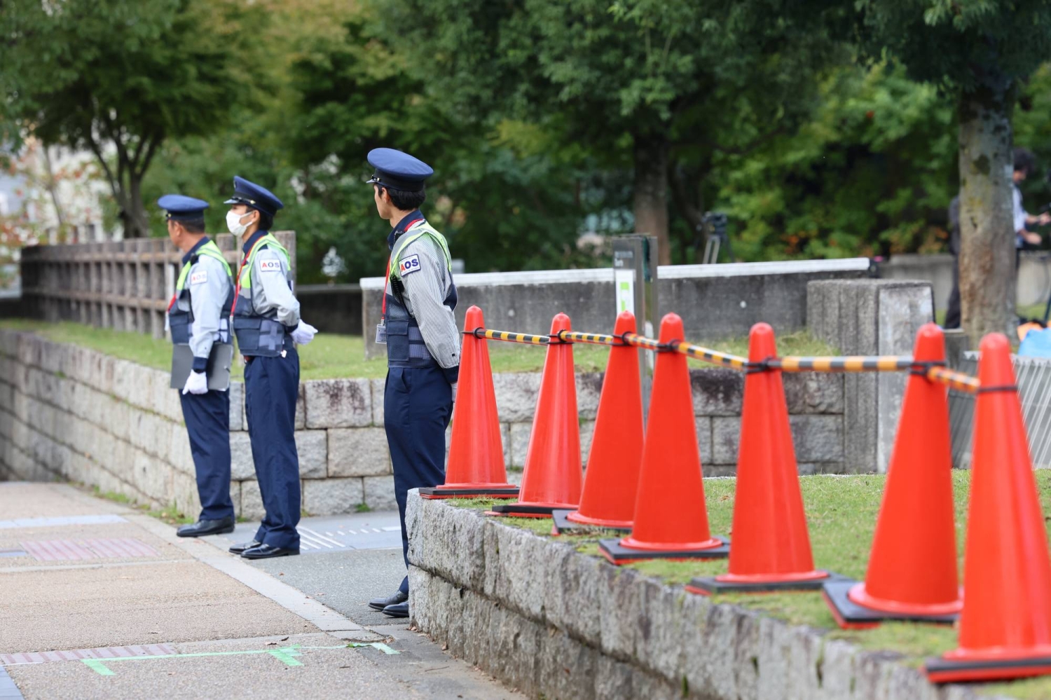 Japan considers accepting foreign workers into security sector