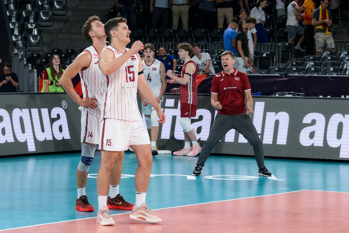 Latvia gets winning start at European volleyball championship