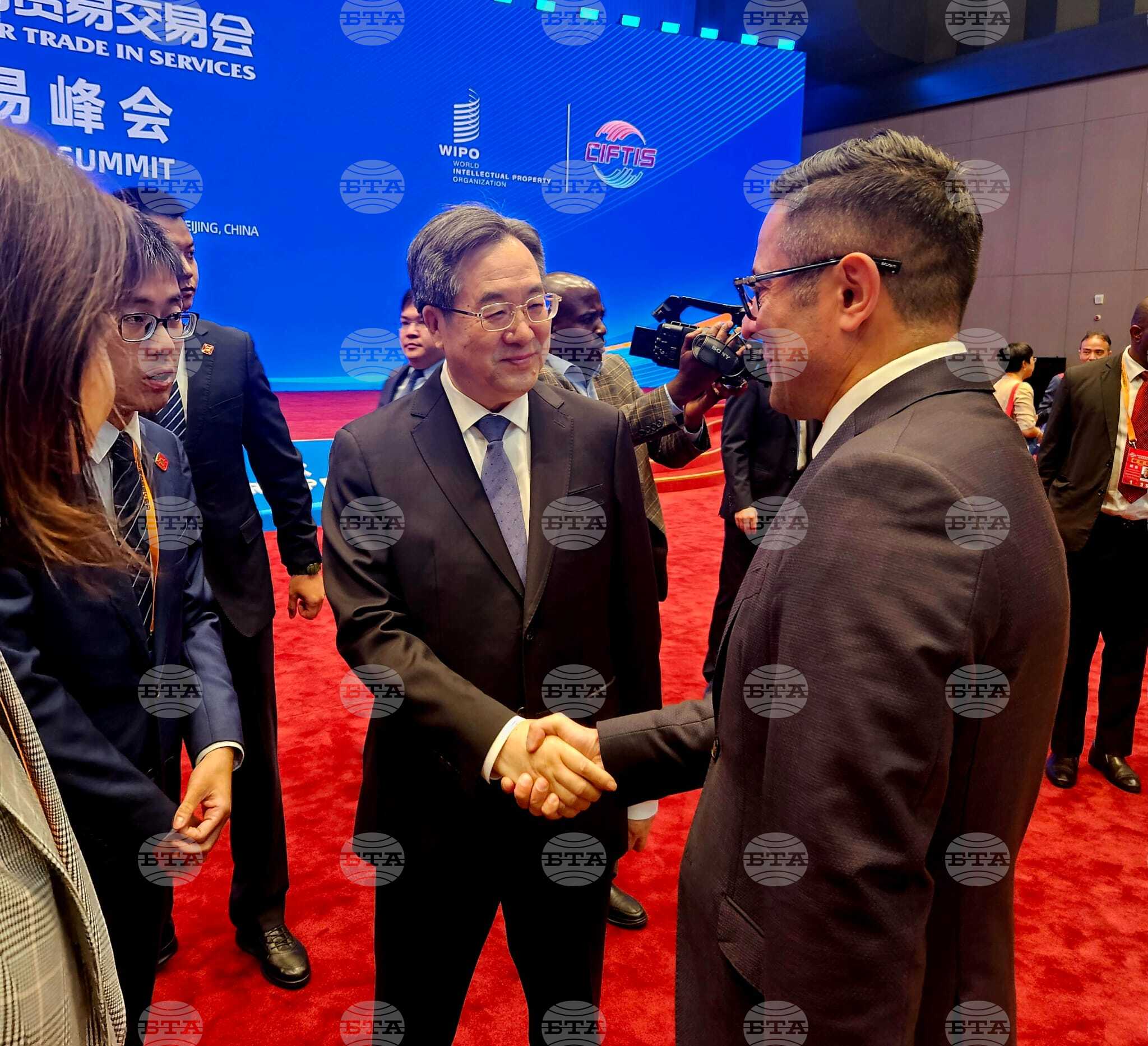 Deputy PM Poulev Discusses Economic Cooperation with Chinese Vice Premier Ding Xuexiang