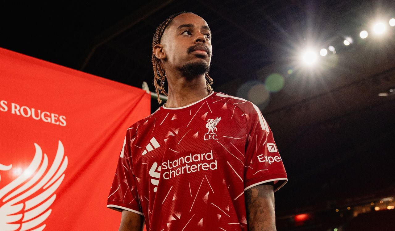 Is Bradley Barcola injured this weekend? Liverpool issue injury update