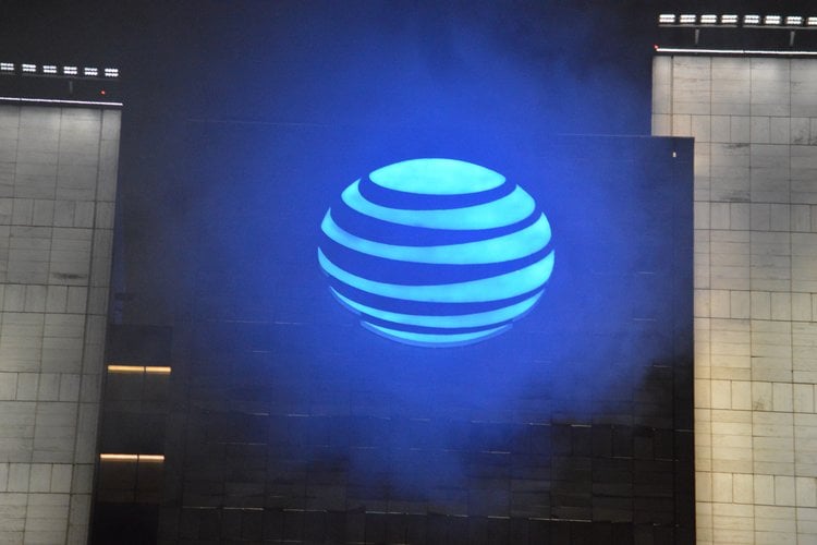 AT&T Business to link Amazon Leo satellite service into managed offer