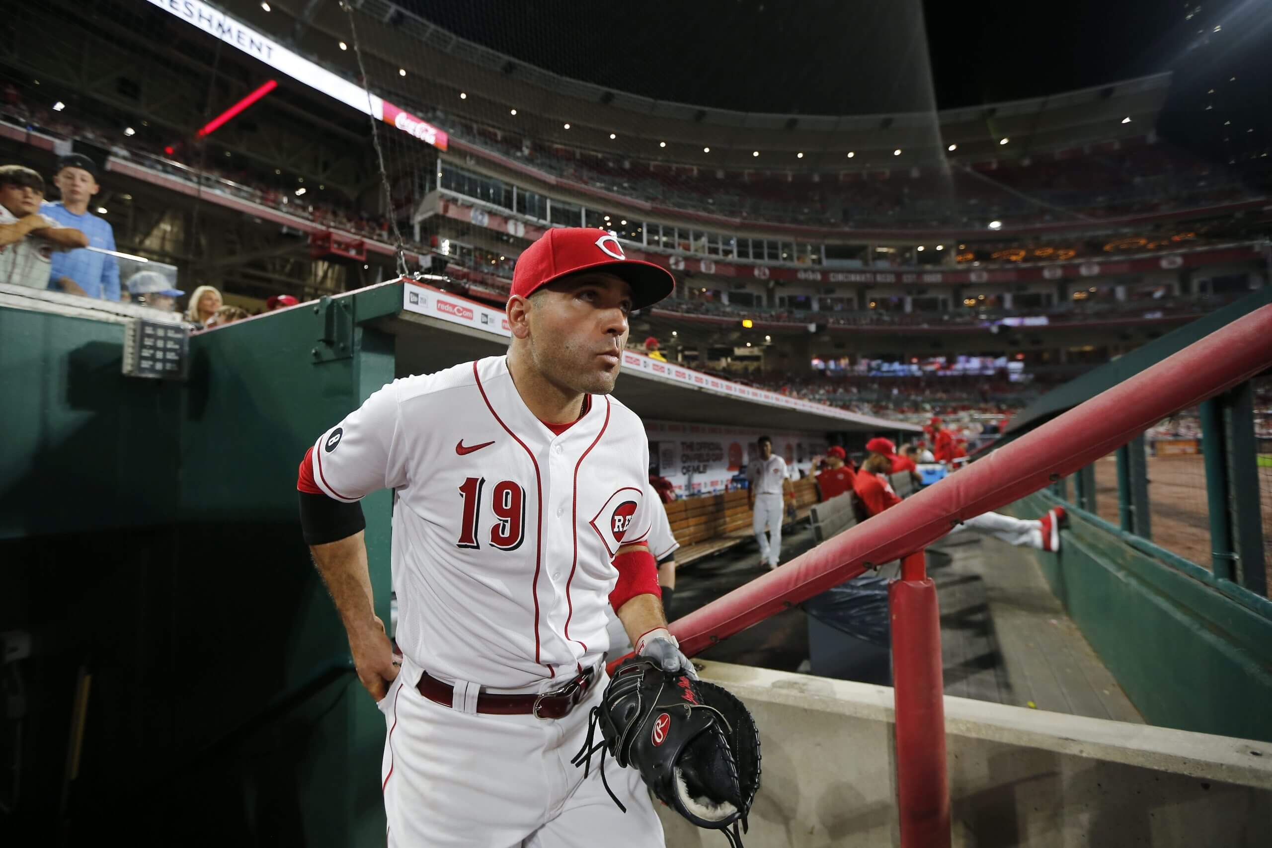 Nachos, MVP predictions and AI: Joey Votto on his rookie season behind the mic