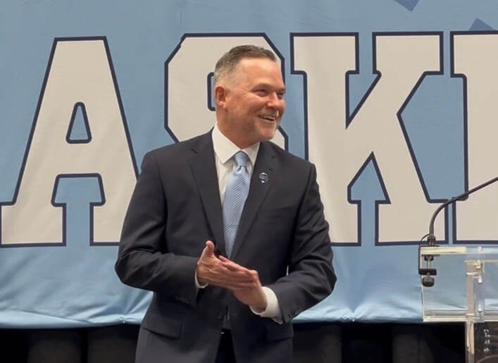 After 25 seasons coaching in the NBA, UNC's Michael Malone adjusts to college hoops
