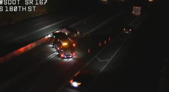 Crash blocks southbound SR 167 in Renton