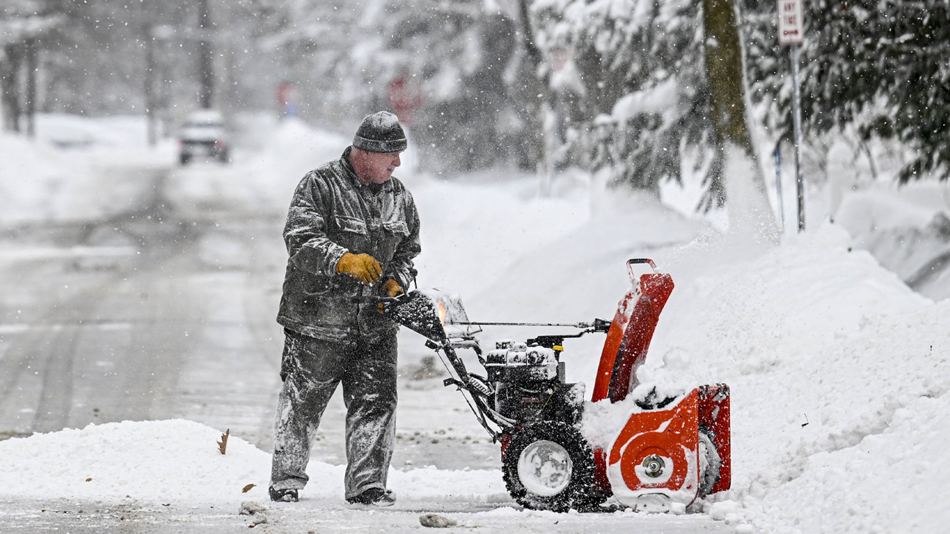 Winter weather map shows US states bracing for 12 inches of snow THIS WEEKEND after White Christmas predictions revealed