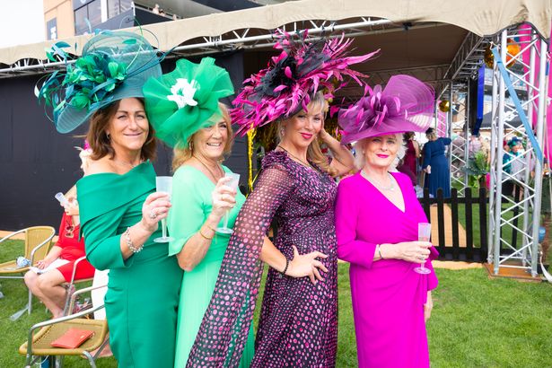 Glamourous dresses and show-stopping fascinators take over Doncaster Races for iconic Ladies Day