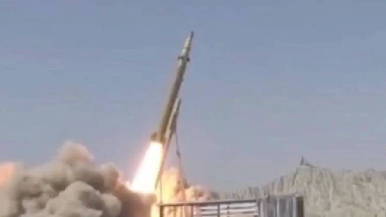 Missile with ‘eyes’: Iran’s new missile can hunt targets without GPS, putting US warships on alert