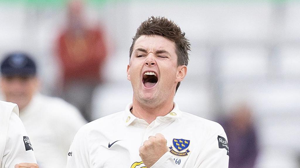 Milestone for Carson as Sussex v Surrey set for draw