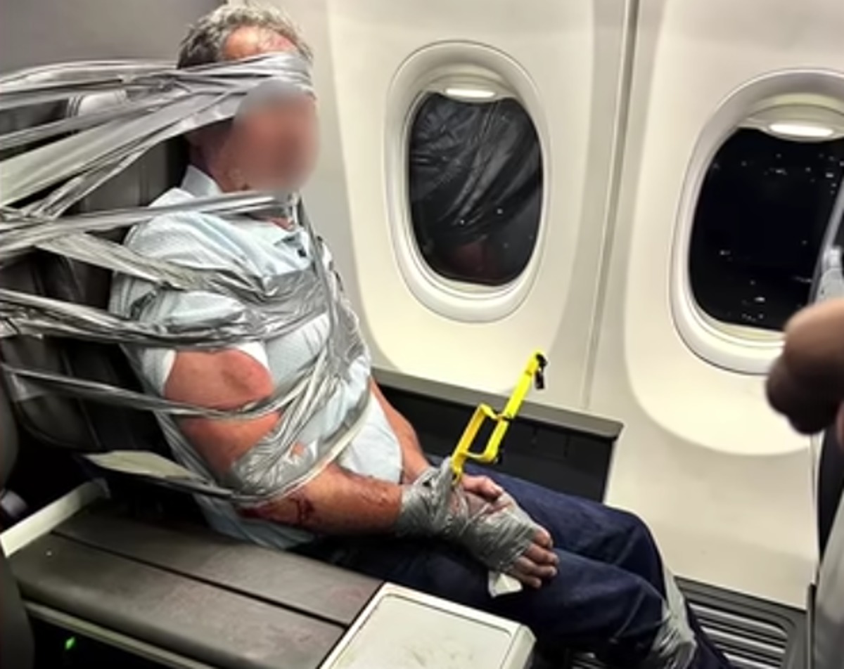 Jonathan Cahn says violent exchange on airplane was caused by 'forces of darkness'
