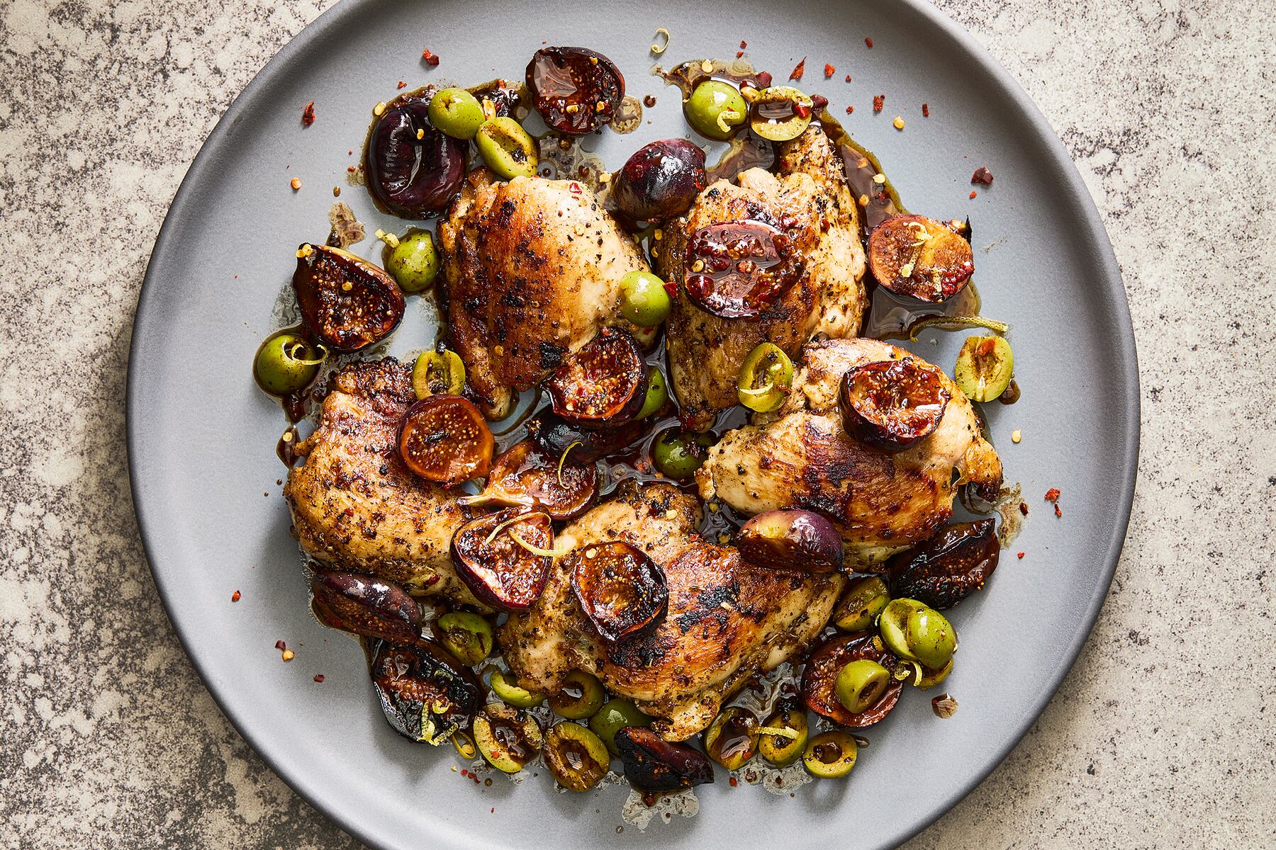 Seared chicken and figs with olives
