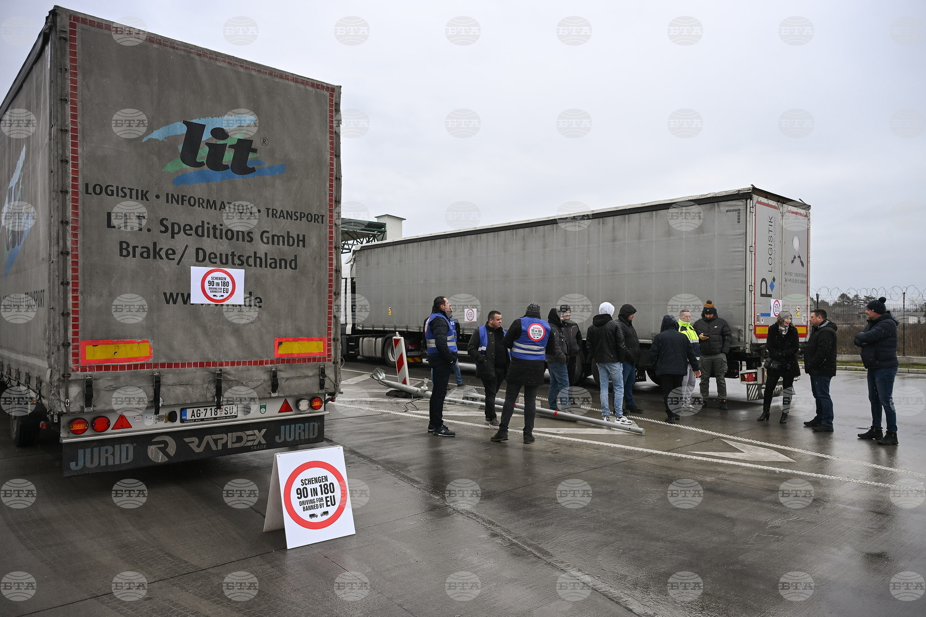 Foreign Ministry Warns of Blockades by Carriers from Serbia and Bosnia and Herzegovina on September 14