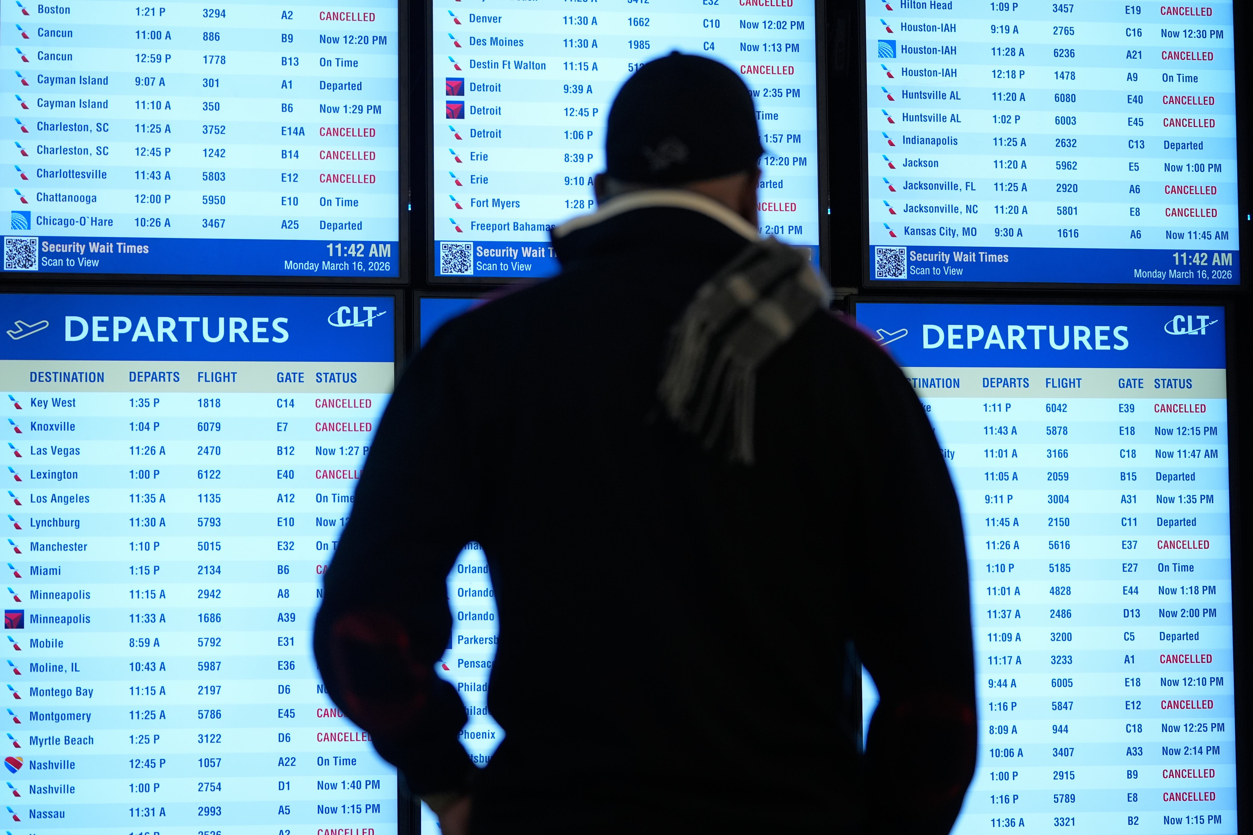 New federal rule could leave airlines off the hook for certain delays