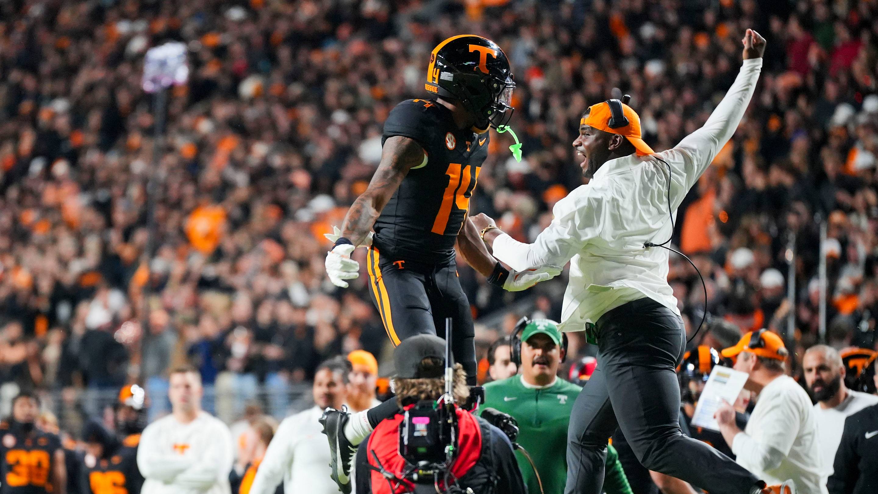 Tennessee’s Receivers Are Seeing Things Differently, Literally, Thanks to Kelsey Pope