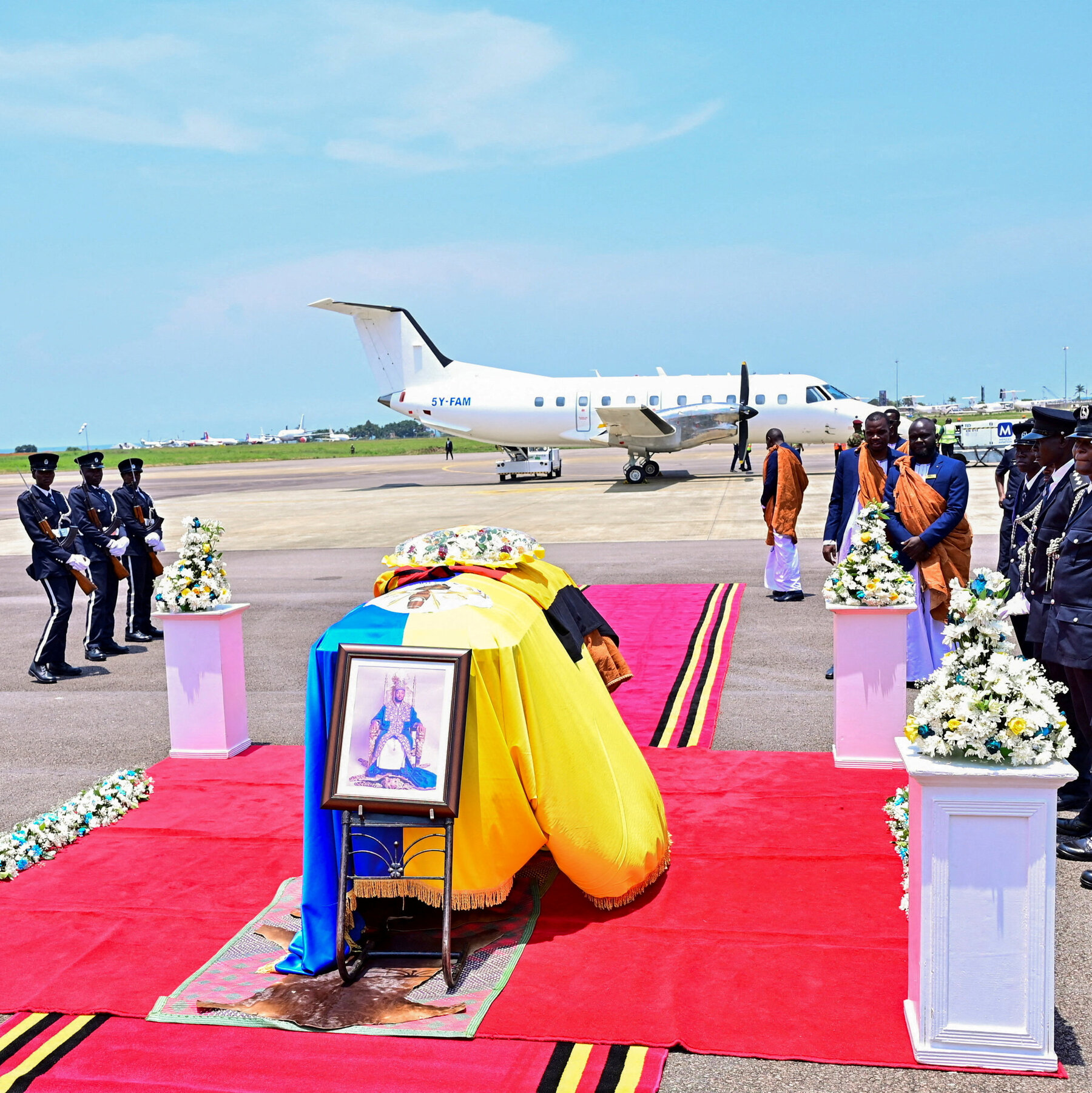 A Succession Battle Erupts Over a Late Ugandan Monarch