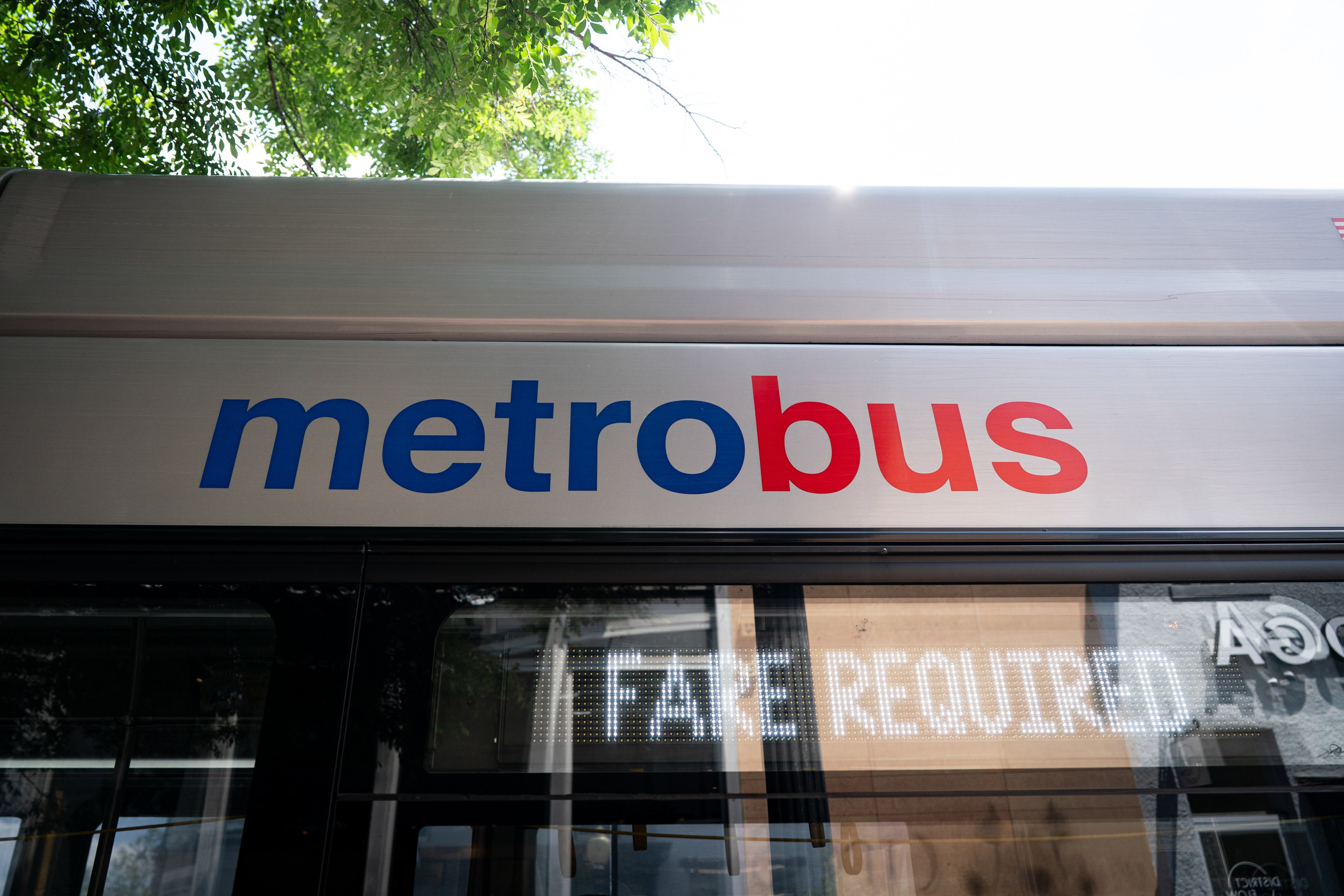 Metrobus drivers agree to quote fare only if they're protected by glass shield