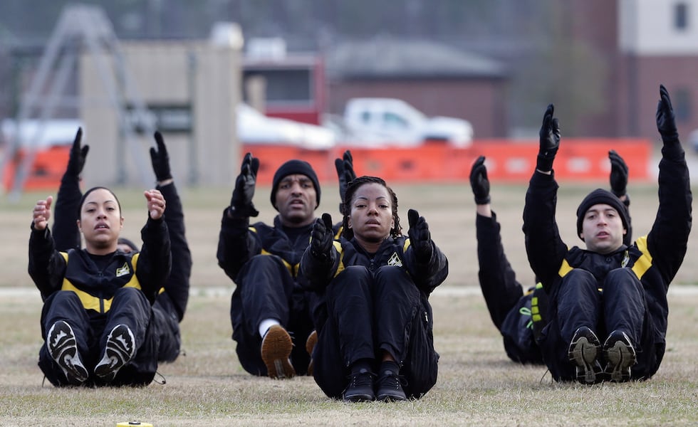 Pentagon: Male, female troops must pass identical fitness tests to serve in ‘combat arms’ jobs