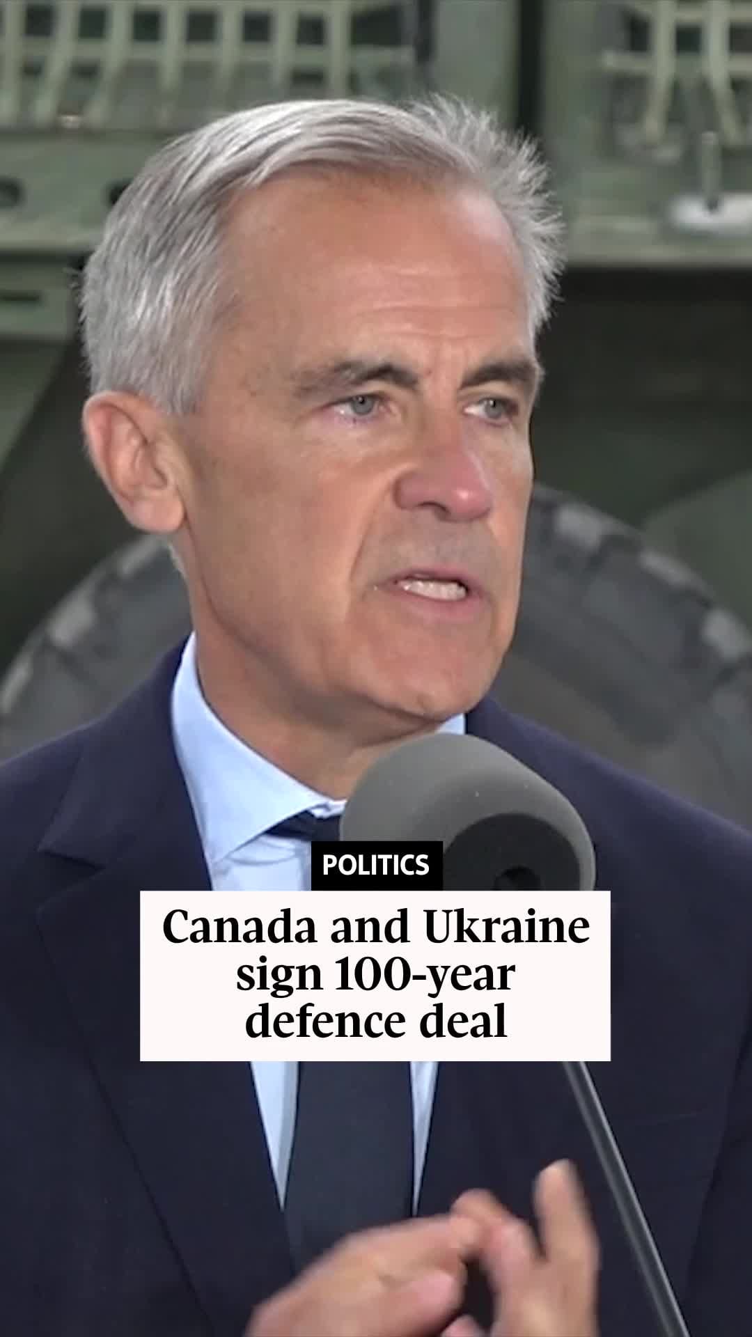 Canada and Ukraine sign 100-year defence deal