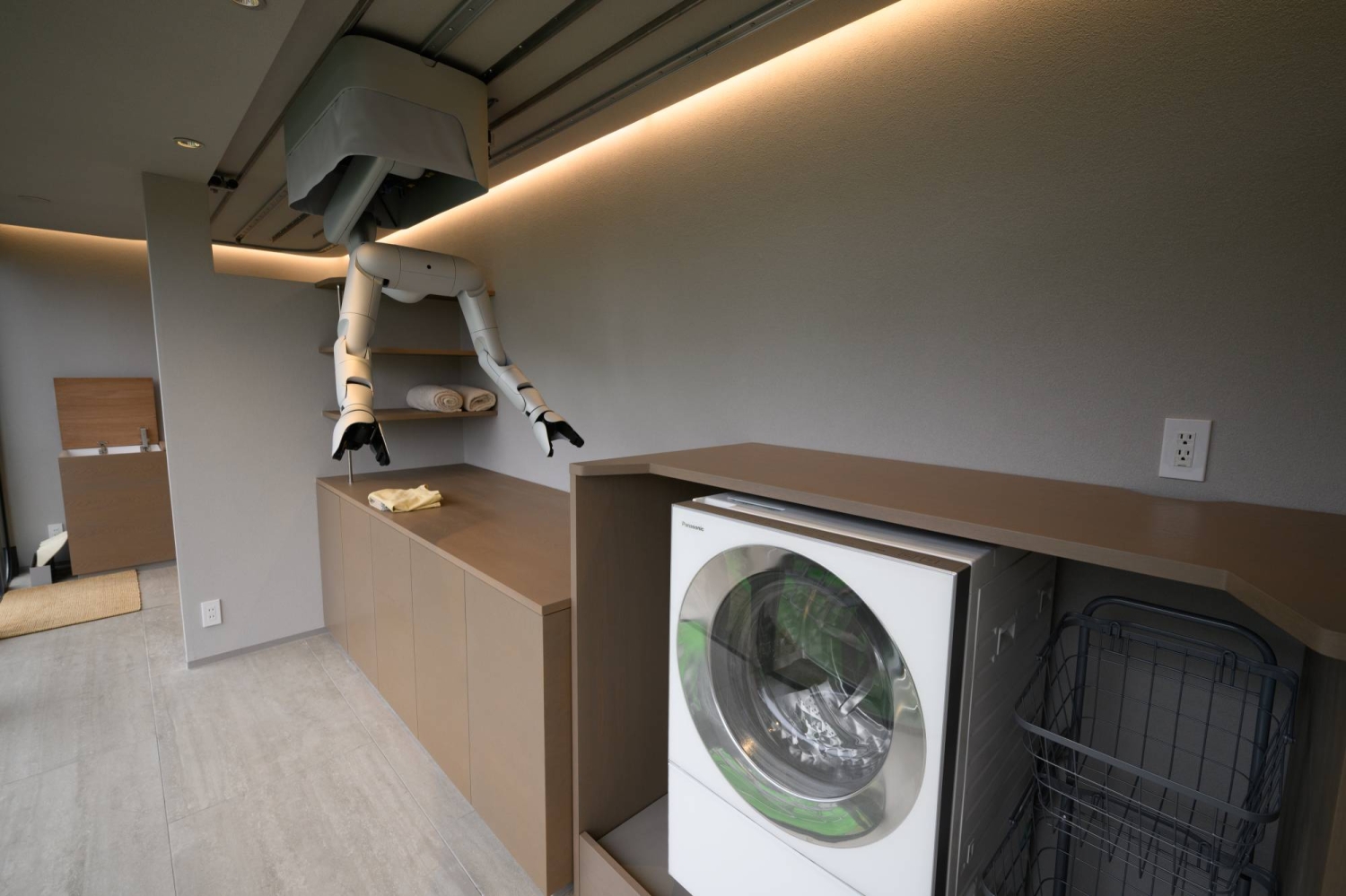 Japanese startup bets Iron Man-inspired homes can beat humanoids