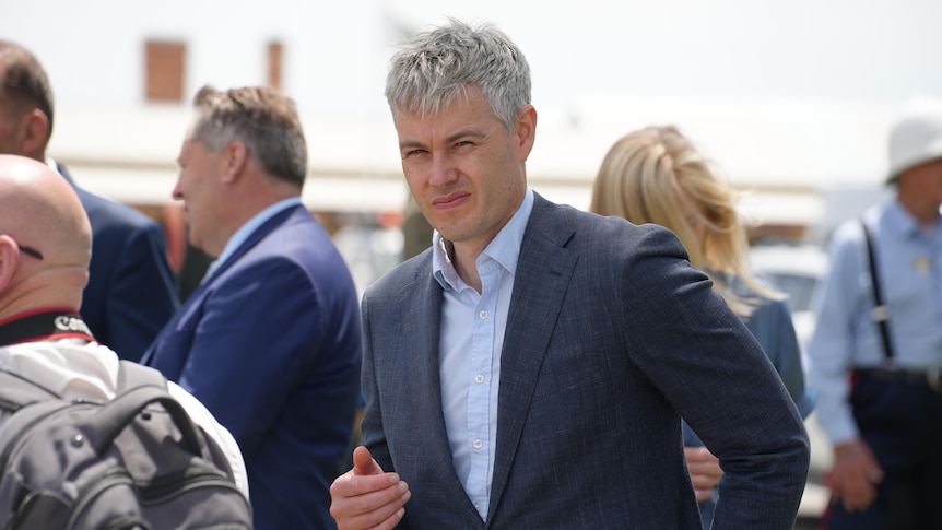 Former Liberal candidate cautioned over LGBTQIA+ comments