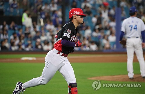 (Asiad) Injured KBO slugger released from hospital, hoping to play in Asian Games