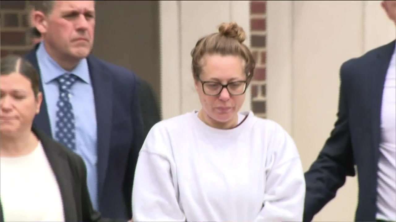 Wellesley mother accused of killing her two children pushing for dismissal